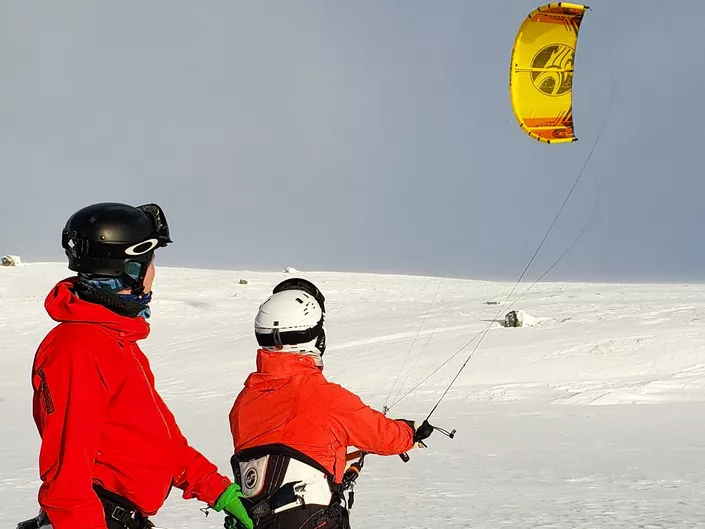 Takket være vinden får du din egen skiheis på kitekurs og en frihetsfølelse som ikke kan beskrives!