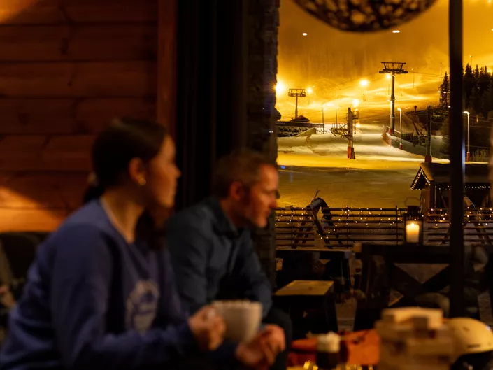 LODGEN SPISERI HAR ÅPENT UNDER NON STOP SKIING HEMSEDAL