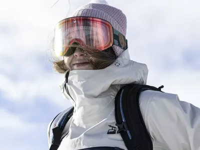 Modell på toppen av fjellet  som ser utover dalen.