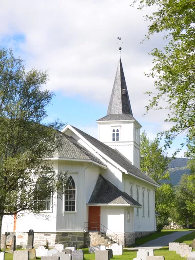 A Hemsedal Kyrkje 14 08 17 Hemsedal Kyrkjegard 19.