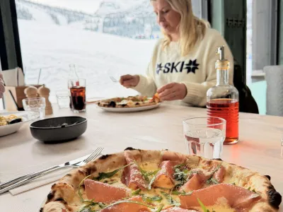Pizza fra 8 glass i Hemsedal