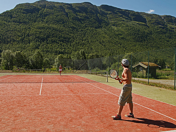 Tennis 1 hemsedal NEB 13