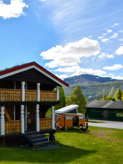 Stabbur utvendig (sommer).