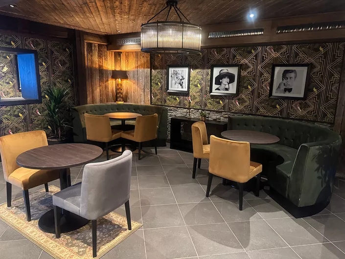 Lounge 2