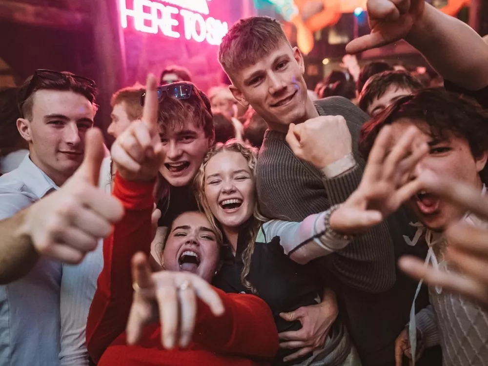 Student L Ift Off 83 Large