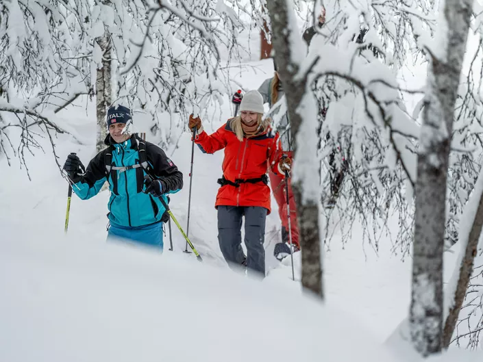 What to Bring on a Winter Hike or Snowshoe Trip