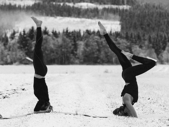 Headstand18 kvadrat